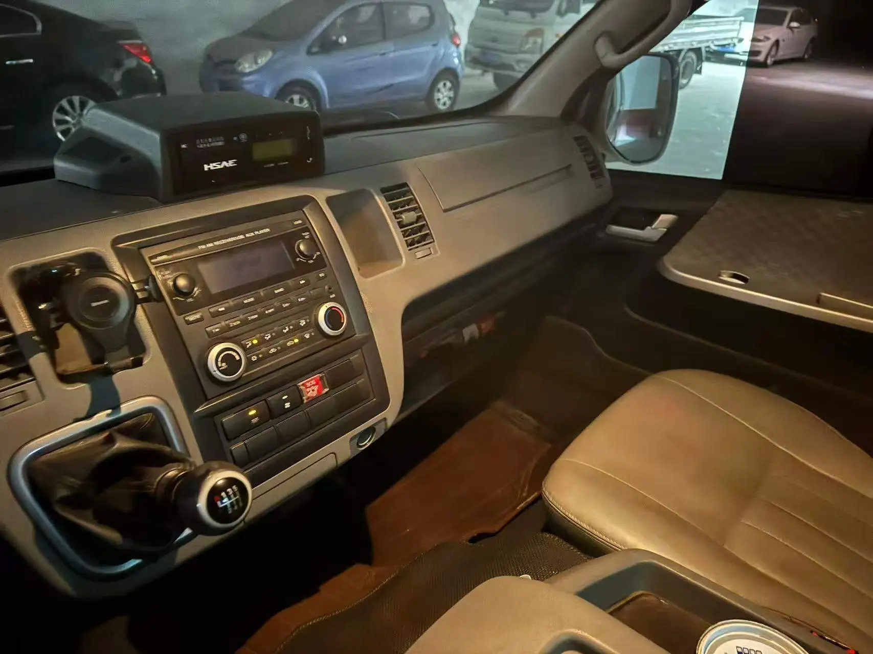 [USED]FOTON View G9 Mini Bus passenger van Diesel 4x2 family travel school shuttle (2016)